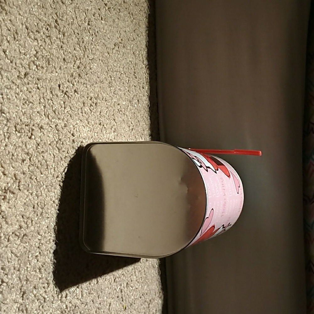 Hello kitty  mail box - Picture 4 of 4